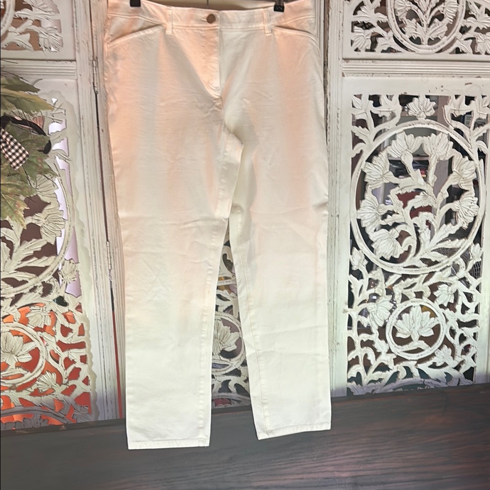 Chico's Cream Flare & Wide Leg Jeans